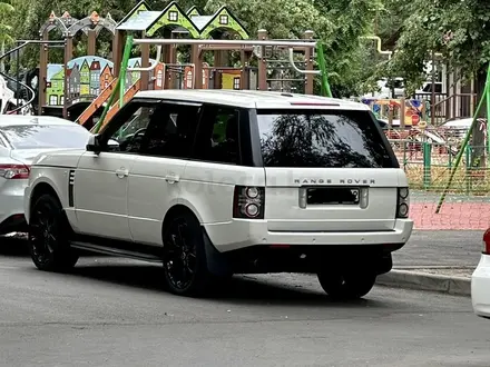 Land Rover Range Rover 2010 года за 11 500 000 тг. в Алматы – фото 2