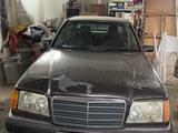 Mercedes-Benz E 220 1993 годаfor900 000 тг. в Алматы – фото 2