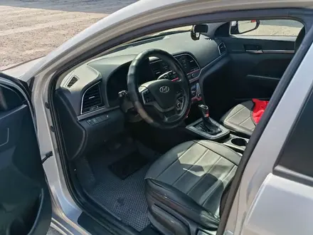 Hyundai Elantra 2018 года за 8 000 000 тг. в Тараз – фото 8