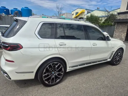 BMW X7 XDrive 40i 2023 года за 50 000 000 тг. в Алматы – фото 4