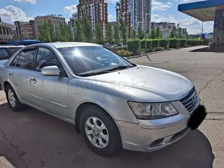 Hyundai Sonata 2007 года за 1 500 000 тг. в Астана – фото 2