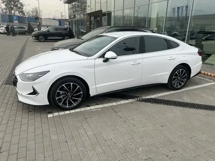 Hyundai Sonata 2023 года за 14 350 000 тг. в Алматы – фото 20