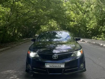 Toyota Camry 2014 года за 7 400 000 тг. в Семей – фото 2