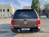 Volkswagen Amarok 2013 года за 9 800 000 тг. в Аксай – фото 2