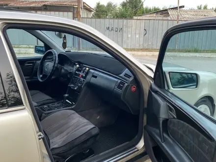 Mercedes-Benz E 280 1999 года за 3 900 000 тг. в Алматы – фото 11