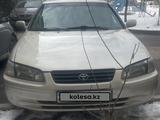 Toyota Camry 2001 годаүшін3 100 000 тг. в Алматы – фото 2