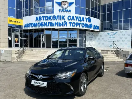 Toyota Camry 2015 года за 10 450 000 тг. в Уральск