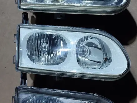 Фары передние Mitsubishi Delica булка за 30 000 тг. в Алматы – фото 20