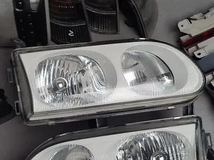Фары передние Mitsubishi Delica булка за 30 000 тг. в Алматы – фото 2
