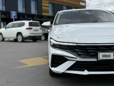 Hyundai Elantra 2024 года за 8 250 000 тг. в Караганда – фото 4