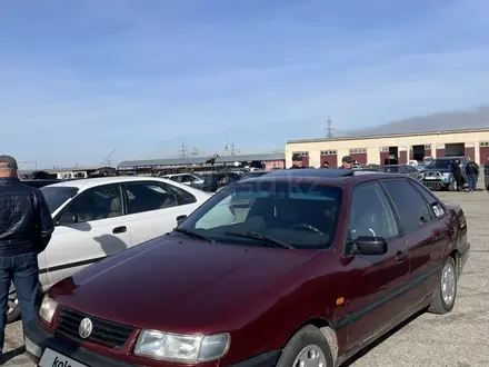 Volkswagen Passat 1994 года за 1 500 000 тг. в Тараз – фото 5