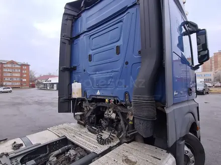 Mercedes-Benz  Actros 2013 года за 17 650 000 тг. в Петропавловск – фото 13
