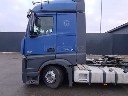 Mercedes-Benz  Actros 2013 года за 17 650 000 тг. в Петропавловск – фото 3