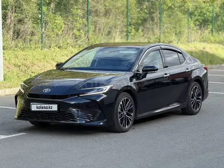 Toyota Camry 2024 года за 15 500 000 тг. в Павлодар – фото 2