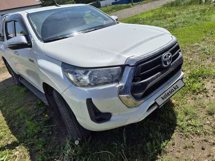 Toyota Hilux 2020 года за 19 000 000 тг. в Астана – фото 2