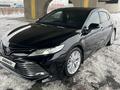 Toyota Camry 2020 года за 14 700 000 тг. в Алматы – фото 7