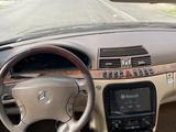 Mercedes-Benz S 320 1999 года за 3 200 000 тг. в Шымкент – фото 2