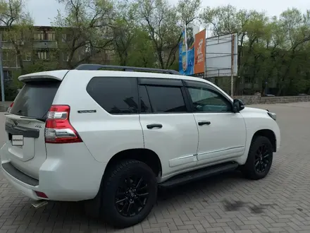 Toyota Land Cruiser Prado 2015 года за 21 500 000 тг. в Алматы – фото 3