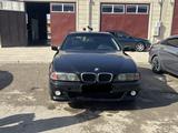 BMW 523 1996 годаүшін1 400 000 тг. в Актау