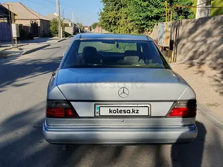 Mercedes-Benz E 230 1991 года за 1 700 000 тг. в Шымкент – фото 4