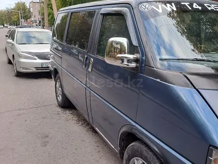 Volkswagen Multivan 1993 года за 4 650 000 тг. в Астана – фото 2