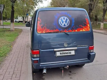 Volkswagen Multivan 1993 года за 4 650 000 тг. в Астана – фото 6