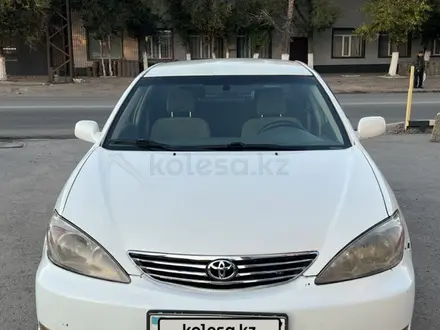 Toyota Camry 2002 года за 3 600 000 тг. в Жанаарка – фото 2