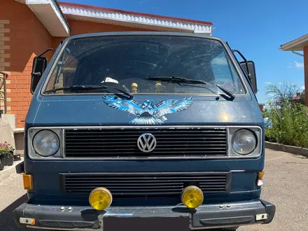 Volkswagen Caravelle 1983 года за 1 500 000 тг. в Астана – фото 2