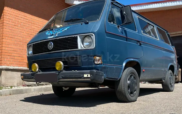 Volkswagen Caravelle 1983 года за 1 500 000 тг. в Астана