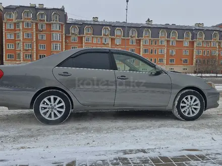 Toyota Camry 2002 года за 4 200 000 тг. в Астана – фото 2