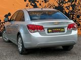 Chevrolet Cruze 2011 года за 3 400 000 тг. в Караганда – фото 3