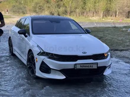 Kia K5 2020 года за 11 000 000 тг. в Алматы – фото 2