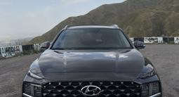 Hyundai Santa Fe 2023 годаfor17 500 000 тг. в Алматы