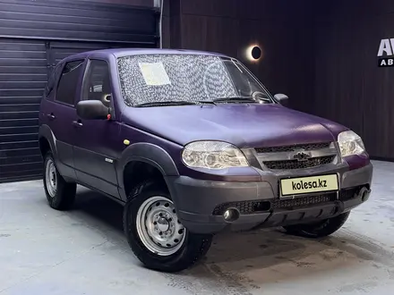 Chevrolet Niva 2012 года за 2 350 000 тг. в Актобе – фото 3