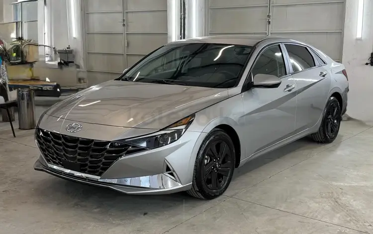 Hyundai Elantra 2021 года за 8 200 000 тг. в Актобе