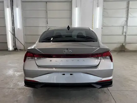 Hyundai Elantra 2021 года за 8 200 000 тг. в Актобе – фото 11