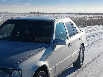 Mercedes-Benz E 220 1994 года за 1 550 000 тг. в Кордай – фото 6