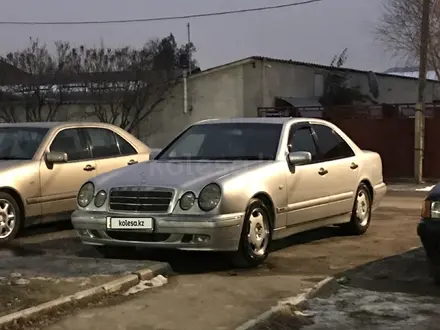 Mercedes-Benz E 230 1996 года за 2 450 000 тг. в Тараз – фото 11