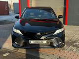 Toyota Camry 2020 года за 16 200 000 тг. в Темиртау – фото 2