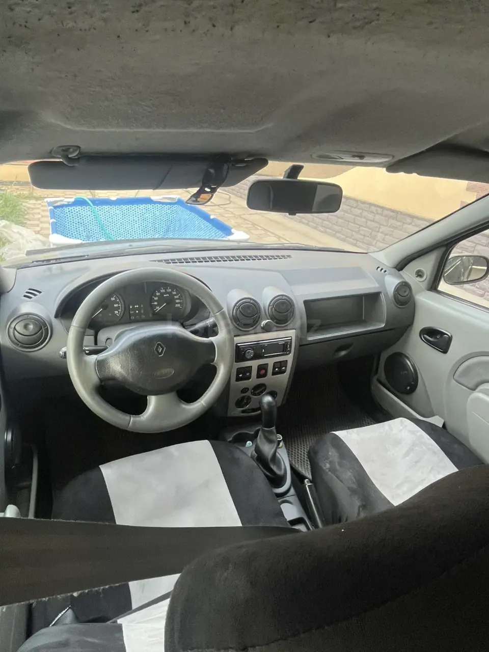 Renault Logan, 2009