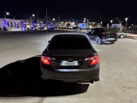 Toyota Camry 2013 года за 5 500 000 тг. в Кульсары – фото 4