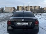 Volkswagen Polo 2013 года за 4 000 000 тг. в Сатпаев – фото 2