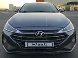 Hyundai Elantra 2019 года за 8 800 000 тг. в Актау