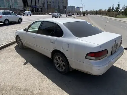 Toyota Avalon 1996 года за 1 650 000 тг. в Астана – фото 2