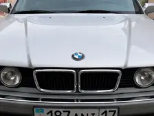 BMW 7 Series, 1993