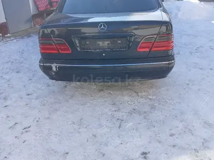 Mercedes-Benz E 320 2001 года за 4 000 000 тг. в Шу – фото 3