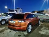 Infiniti FX50 2005 года за 3 000 000 тг. в Актобе – фото 2