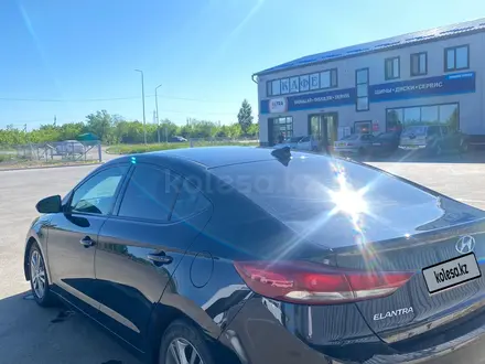 Hyundai Elantra 2017 года за 3 800 000 тг. в Уральск – фото 6
