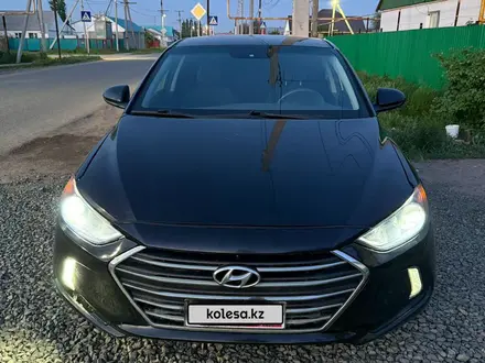 Hyundai Elantra 2017 года за 3 800 000 тг. в Уральск – фото 8