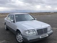 Mercedes-Benz E 220 1994 года за 2 200 000 тг. в Тараз